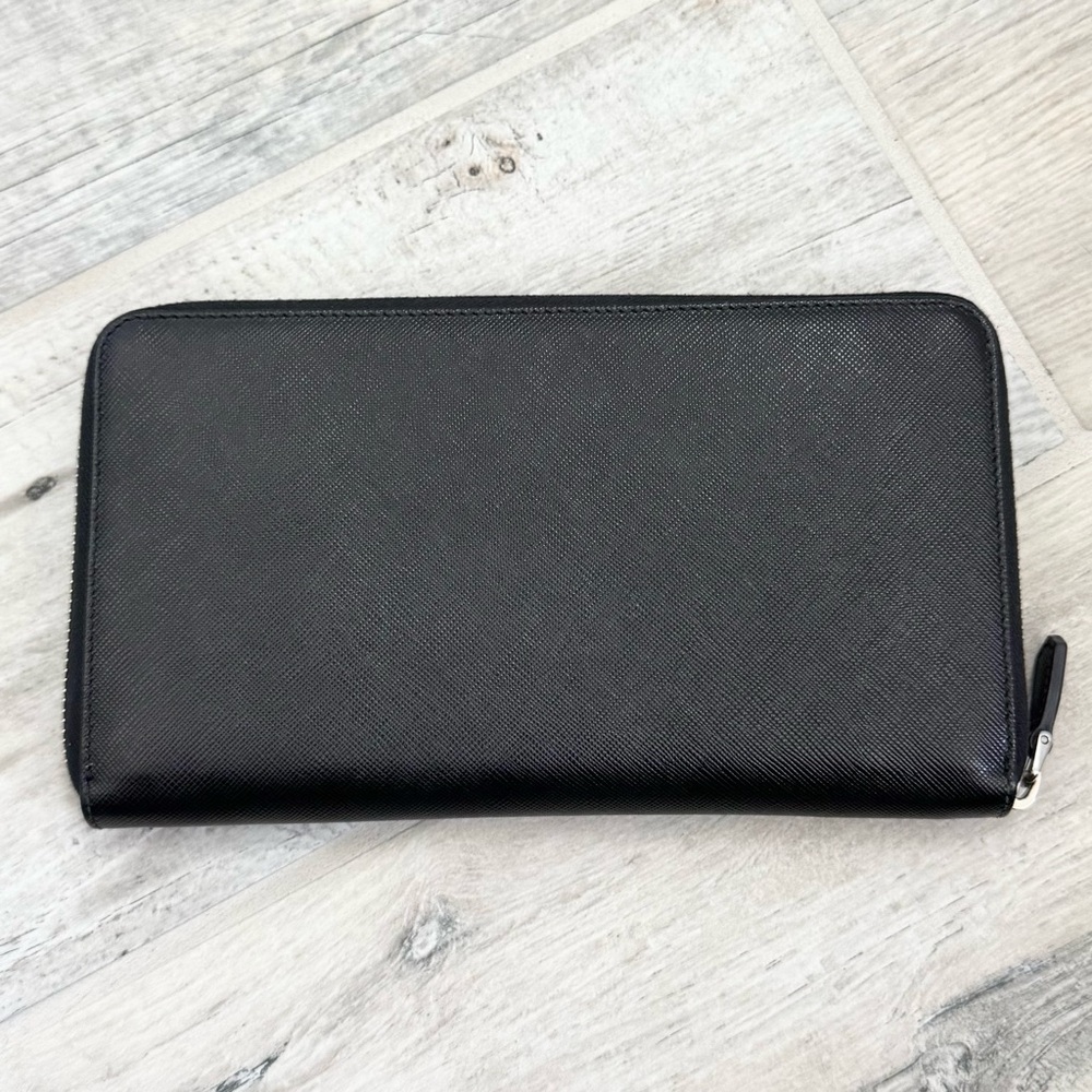 Prada Black Saffiano Leather XL Organizer Wallet - Picture 3 of 9
